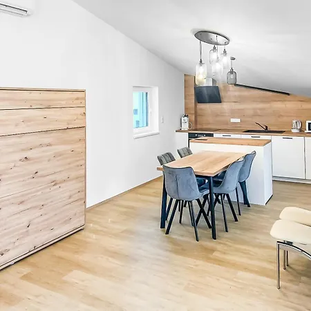 Pod Rimskym Vrchem Апартаменты Пасохлавки